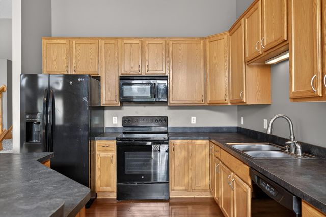 1758 Philipp Drive, Shakopee, MN 55379