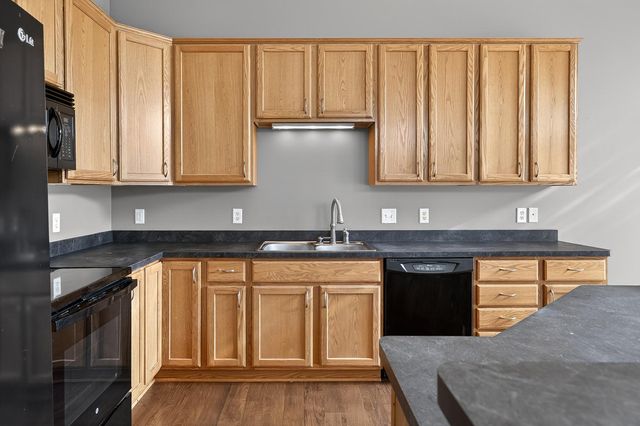 1758 Philipp Drive, Shakopee, MN 55379