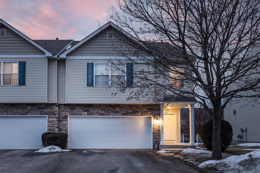 1758 Philipp Drive, Shakopee, MN 55379
