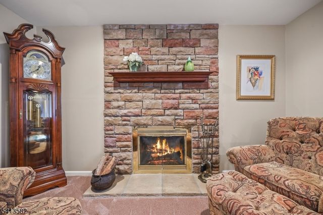 2 Varnum Ln, Manalapan Twp., NJ 07726