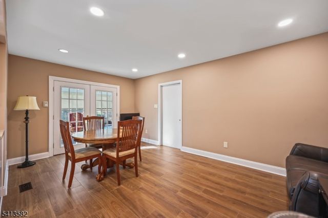 2 Varnum Ln, Manalapan Twp., NJ 07726