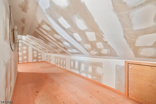 2 Varnum Ln, Manalapan Twp., NJ 07726