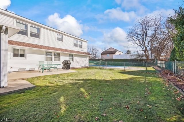 2 Varnum Ln, Manalapan Twp., NJ 07726