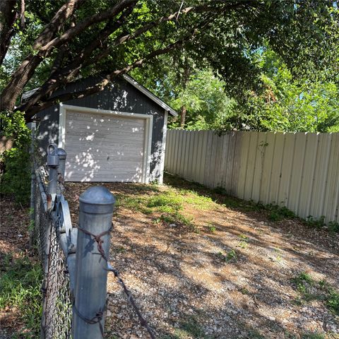 3823 Jamaica Street, Dallas, TX 75210