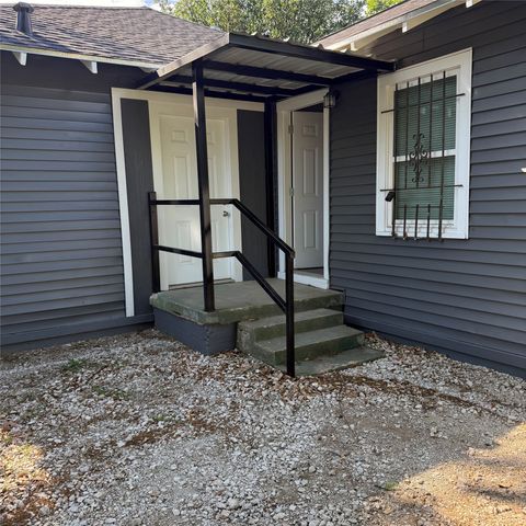 3823 Jamaica Street, Dallas, TX 75210