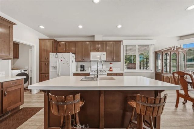 5220 Lakeshore, Lakeport, CA 95453