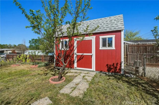 5220 Lakeshore, Lakeport, CA 95453