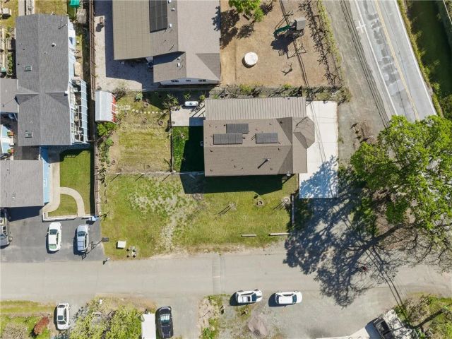 5220 Lakeshore, Lakeport, CA 95453