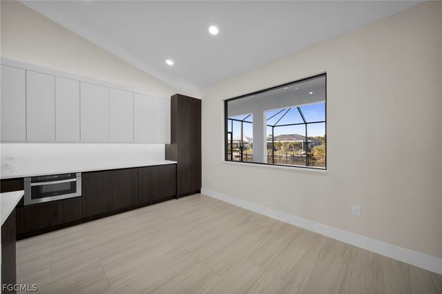 1425 NE 2nd ST, Cape Coral, FL 33909