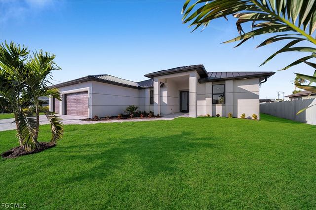 1425 NE 2nd ST, Cape Coral, FL 33909