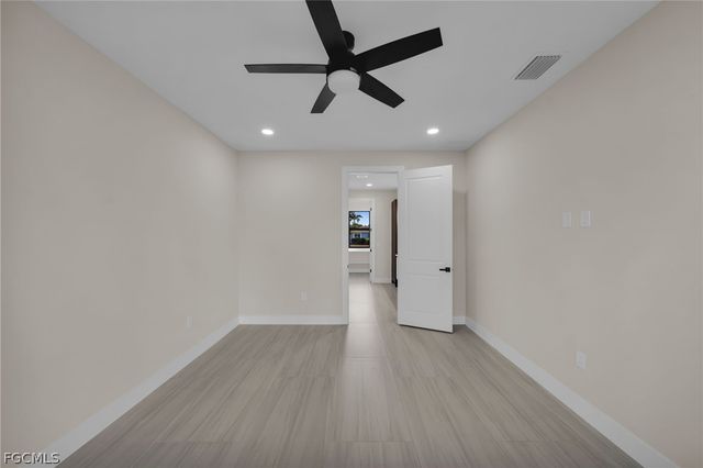 1425 NE 2nd ST, Cape Coral, FL 33909