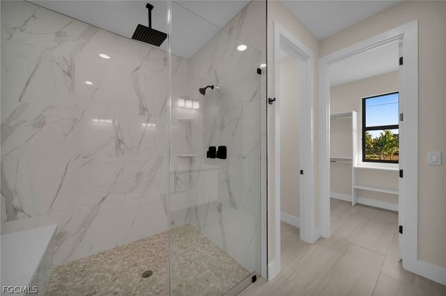 1425 NE 2nd ST, Cape Coral, FL 33909