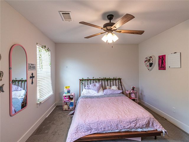 318 E Martin Luther King Boulevard, Fayetteville, AR 72701