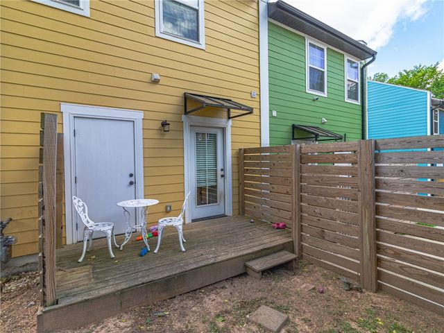 318 E Martin Luther King Boulevard, Fayetteville, AR 72701