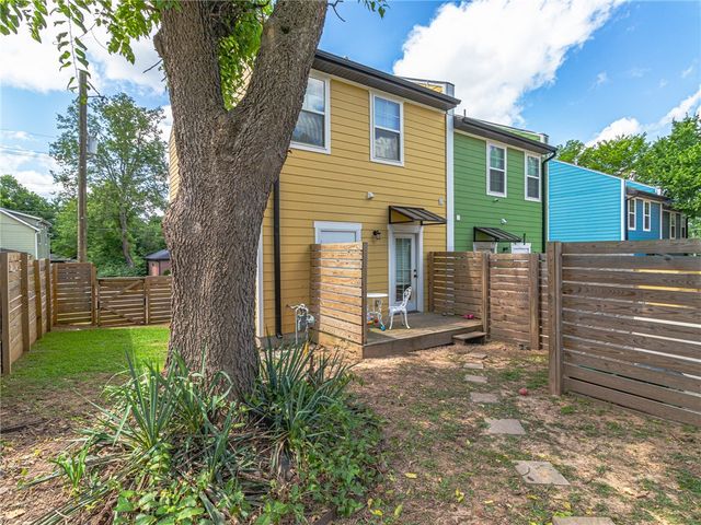318 E Martin Luther King Boulevard, Fayetteville, AR 72701
