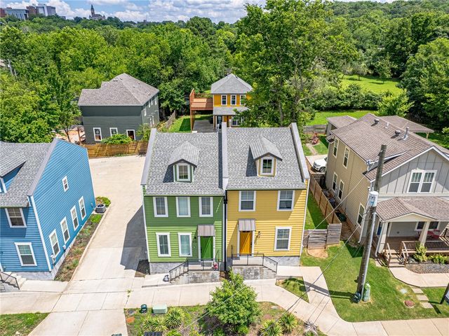 318 E Martin Luther King Boulevard, Fayetteville, AR 72701