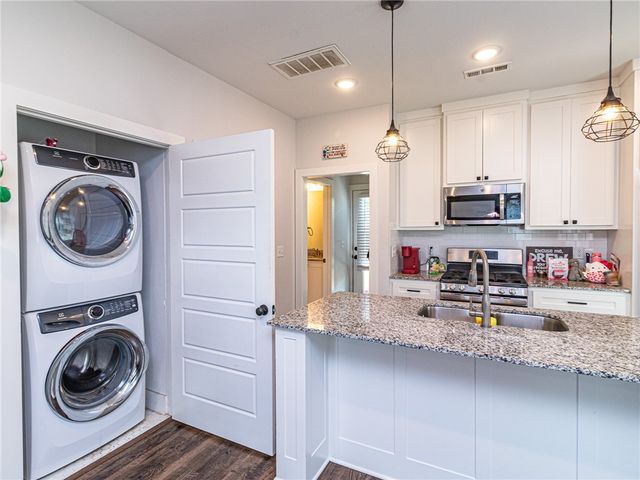 318 E Martin Luther King Boulevard, Fayetteville, AR 72701