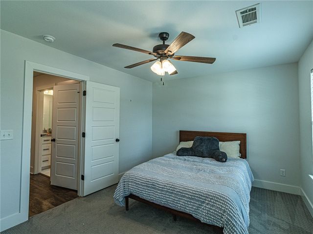318 E Martin Luther King Boulevard, Fayetteville, AR 72701