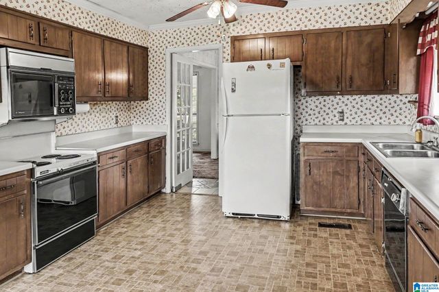 460 COUNTY ROAD 295, Jemison, AL 35085