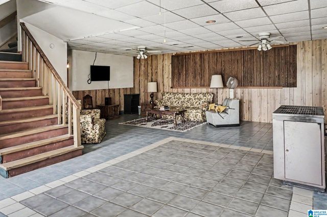 460 COUNTY ROAD 295, Jemison, AL 35085