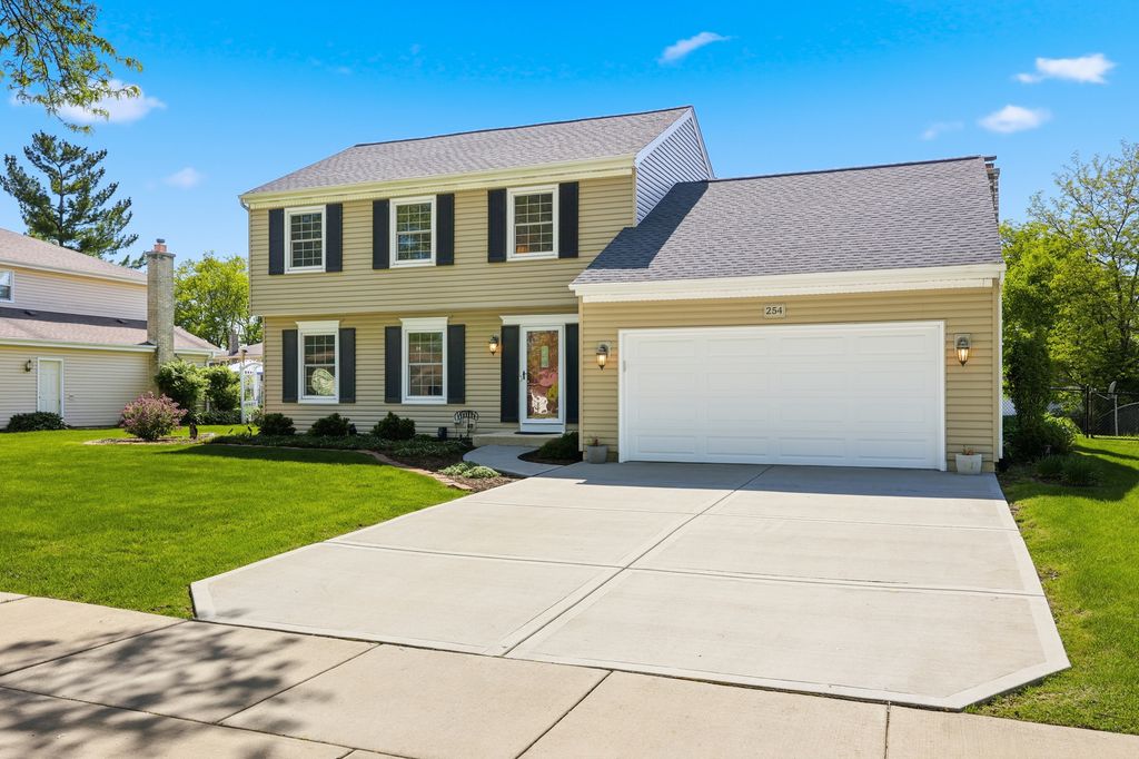 254 Woodville Lane, Schaumburg, IL 60193