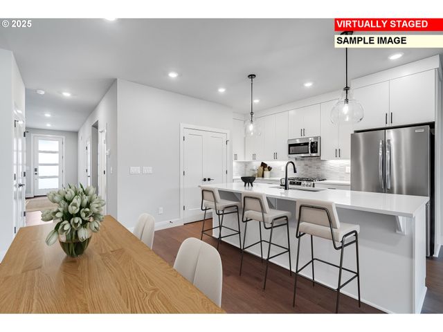 12190 Sw Trask St, Beaverton, OR 97007