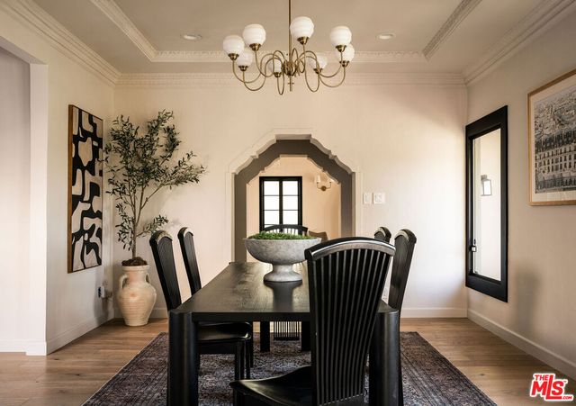 1208 S La Jolla Avenue, Los Angeles, CA 90035