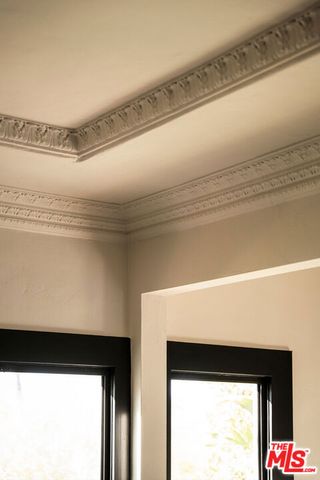1208 S La Jolla Avenue, Los Angeles, CA 90035