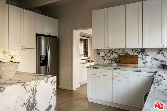 1208 S La Jolla Avenue, Los Angeles, CA 90035