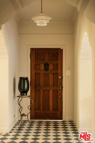 1208 S La Jolla Avenue, Los Angeles, CA 90035