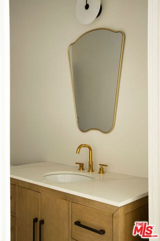1208 S La Jolla Avenue, Los Angeles, CA 90035