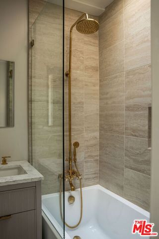 1208 S La Jolla Avenue, Los Angeles, CA 90035