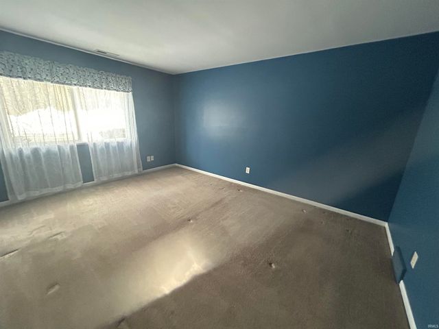 2500 Topsfield Rd Apt 923, South Bend, IN 46614