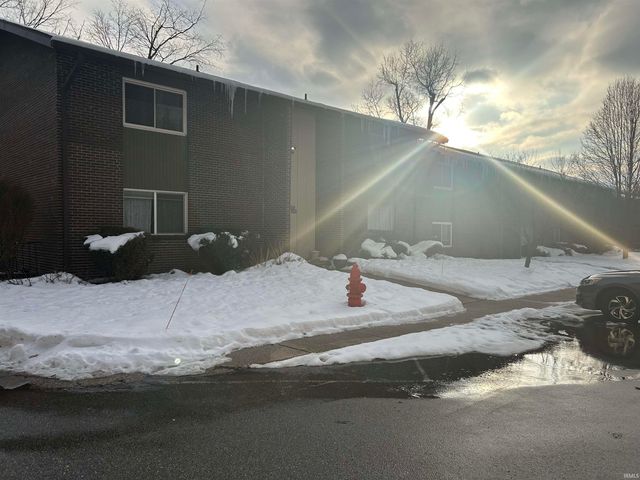 2500 Topsfield Rd Apt 923, South Bend, IN 46614