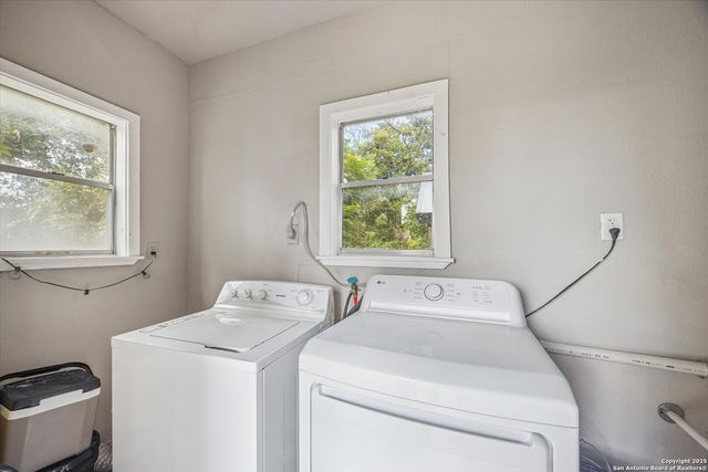 240 Belmont, San Antonio, TX 78202