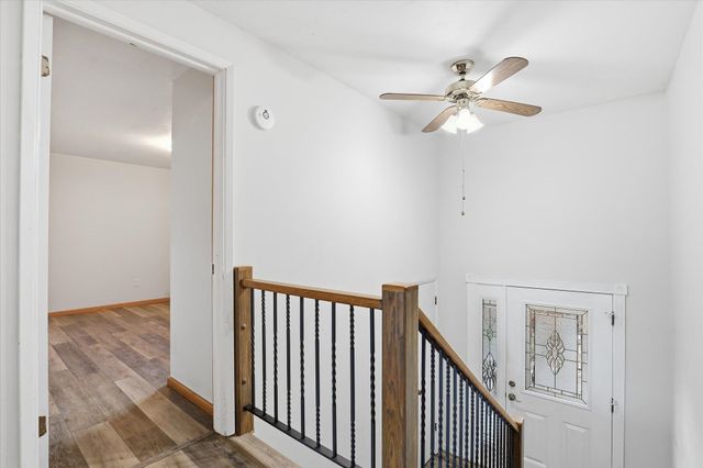 8920 E Schwachtgen Branch Rd, Chattaroy, WA 99003