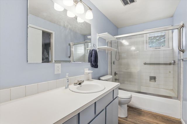 8920 E Schwachtgen Branch Rd, Chattaroy, WA 99003