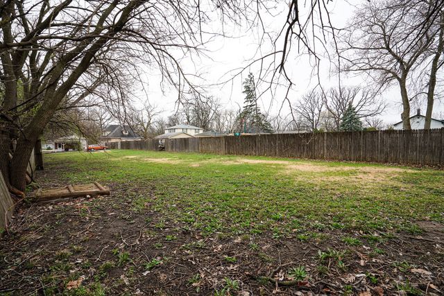 627 Manhattan Road, Joliet, IL 60433