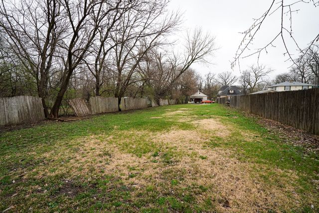 627 Manhattan Road, Joliet, IL 60433