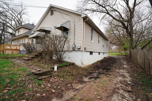 627 Manhattan Road, Joliet, IL 60433