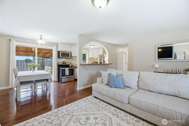 601 172nd St E, Spanaway, WA 98387