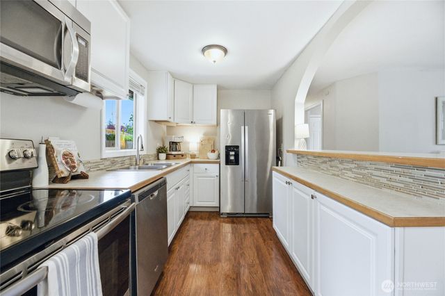 601 172nd St E, Spanaway, WA 98387
