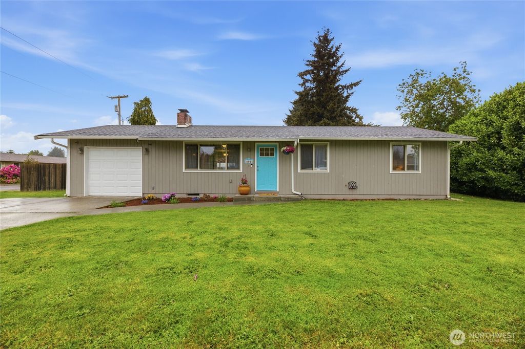 601 172nd St E, Spanaway, WA 98387