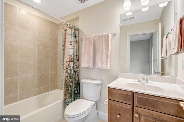 6097 CAMERONS FERRY DR, Haymarket, VA 20169
