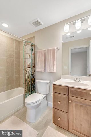 6097 CAMERONS FERRY DR, Haymarket, VA 20169