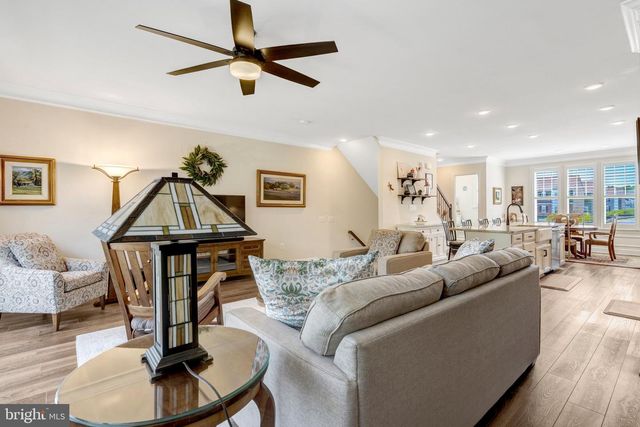 6097 CAMERONS FERRY DR, Haymarket, VA 20169