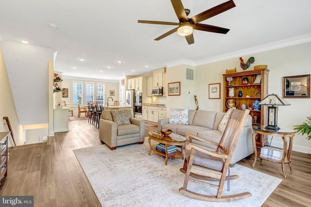 6097 CAMERONS FERRY DR, Haymarket, VA 20169
