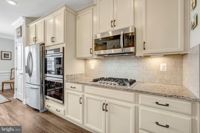 6097 CAMERONS FERRY DR, Haymarket, VA 20169