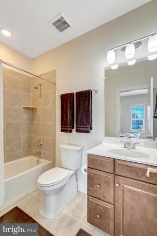 6097 CAMERONS FERRY DR, Haymarket, VA 20169