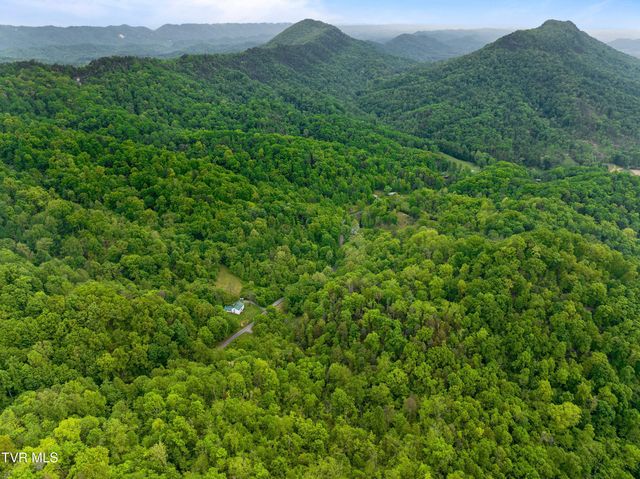 875 Sandy Valley Road, Rogersville, TN 37857